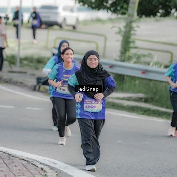Runner Photo 8337021