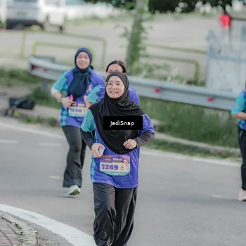 Runner Photo 8337063