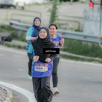 Runner Photo 8337065