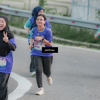 Runner Photo 8337076