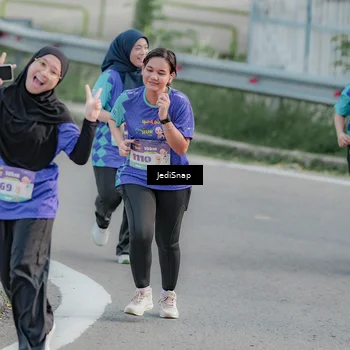 Runner Photo 8337081