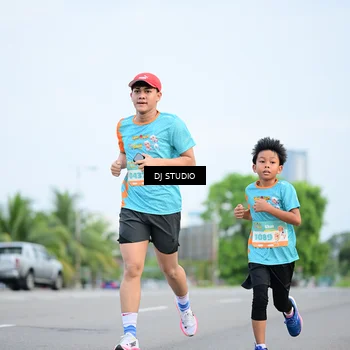 Runner Photo 8337139