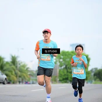 Runner Photo 8337141