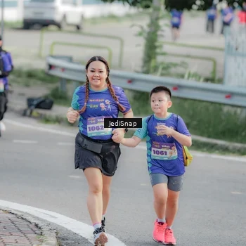 Runner Photo 8337148