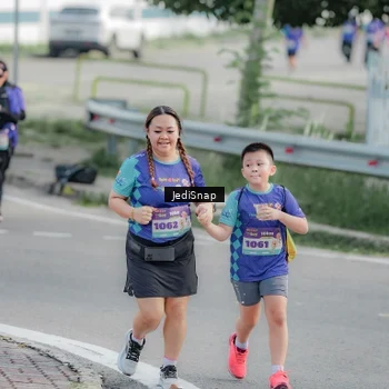 Runner Photo 8337151