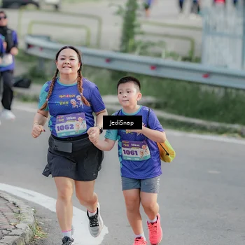 Runner Photo 8337171