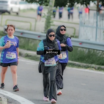 Runner Photo 8337218