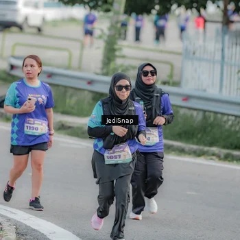 Runner Photo 8337219