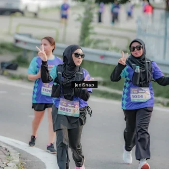Runner Photo 8337239
