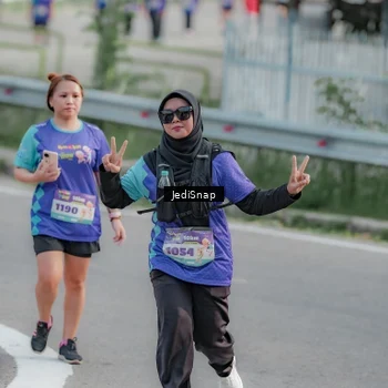Runner Photo 8337241