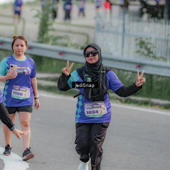 Runner Photo 8337254