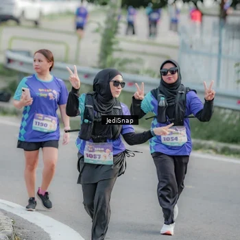 Runner Photo 8337262