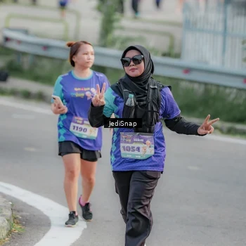 Runner Photo 8337264