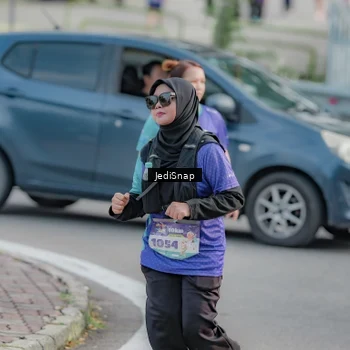 Runner Photo 8337295