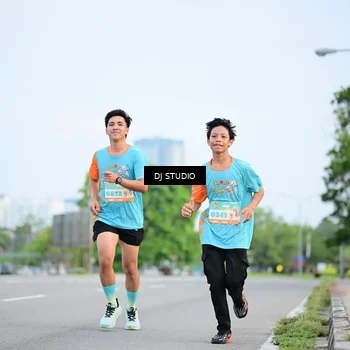 Runner Photo 8337314