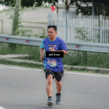 Runner Photo 8337346