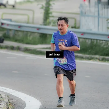 Runner Photo 8337350