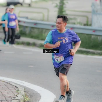 Runner Photo 8337358