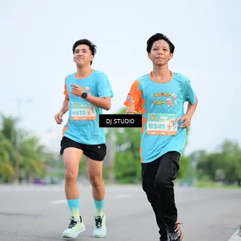 Runner Photo 8337359