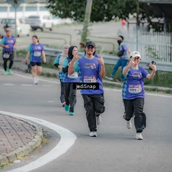 Runner Photo 8337377