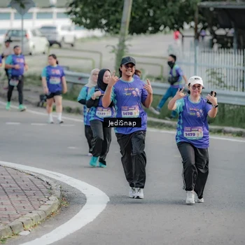Runner Photo 8337386