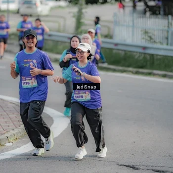 Runner Photo 8337391