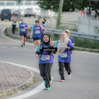 Runner Photo 8337404