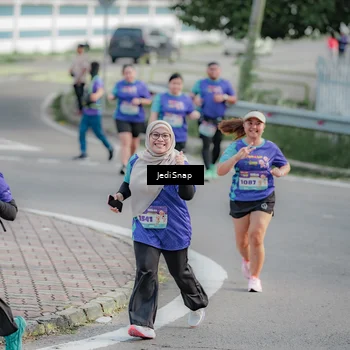 Runner Photo 8337426