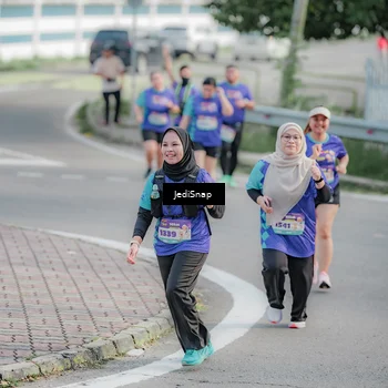 Runner Photo 8337429