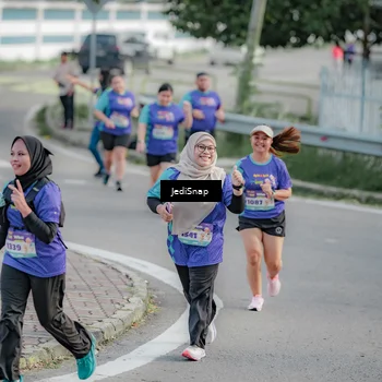 Runner Photo 8337433