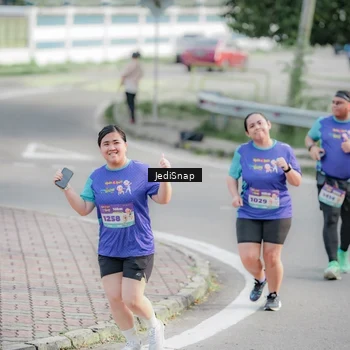 Runner Photo 8337449