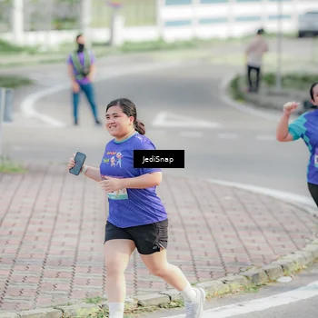 Runner Photo 8337459