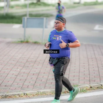 Runner Photo 8337503