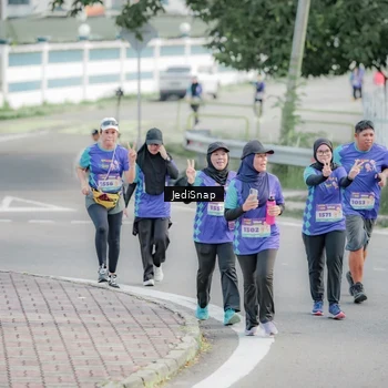 Runner Photo 8337521