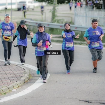 Runner Photo 8337526
