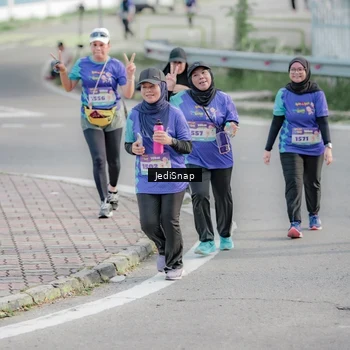 Runner Photo 8337541
