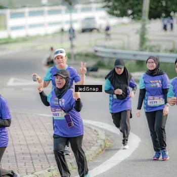 Runner Photo 8337547