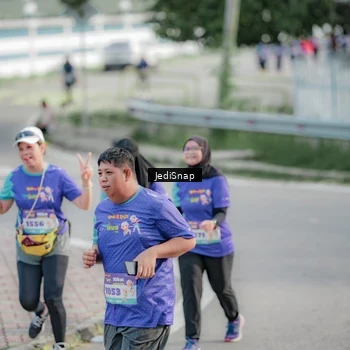 Runner Photo 8337563
