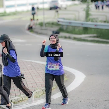 Runner Photo 8337570
