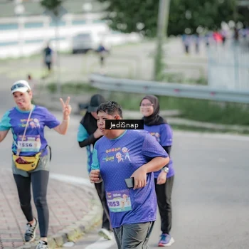 Runner Photo 8337571