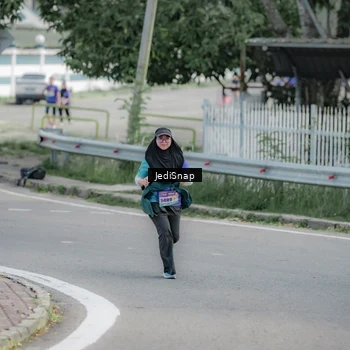 Runner Photo 8337582