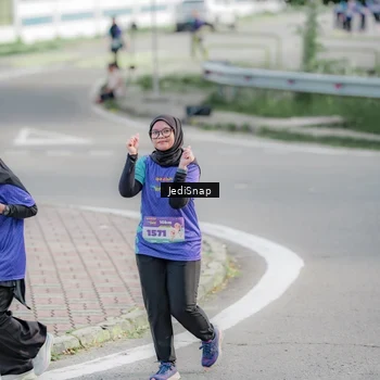 Runner Photo 8337586