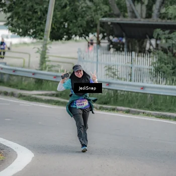 Runner Photo 8337604