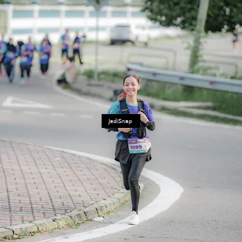 Runner Photo 8337657