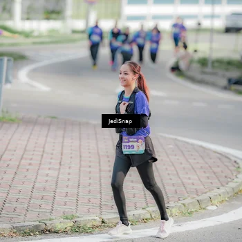 Runner Photo 8337692
