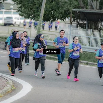 Runner Photo 8337703