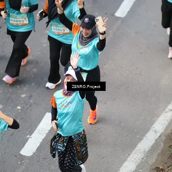 Runner Photo 8337718