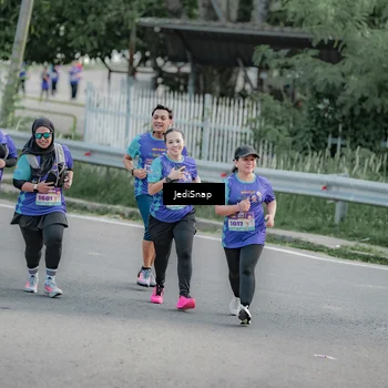Runner Photo 8337719