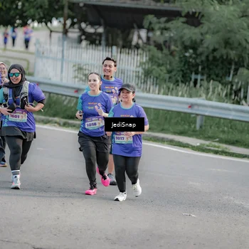 Runner Photo 8337722
