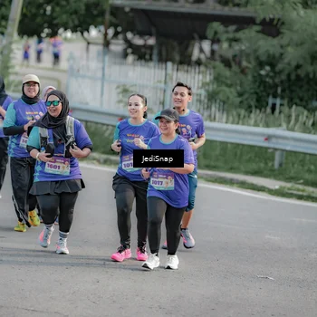 Runner Photo 8337752